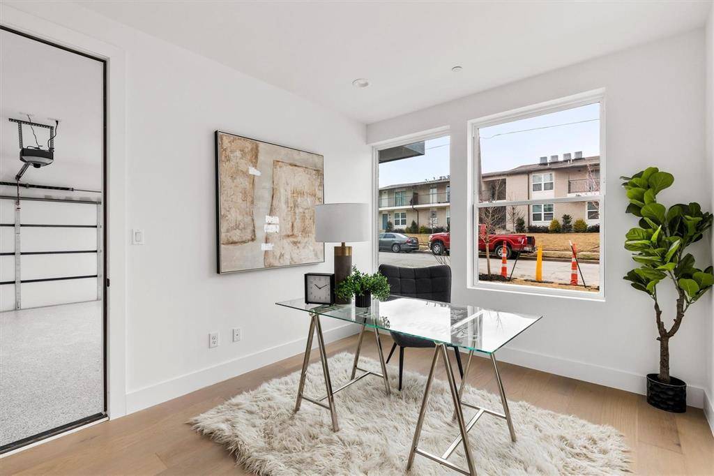 815 E 5th Avenue #209, Dallas, TX 75203