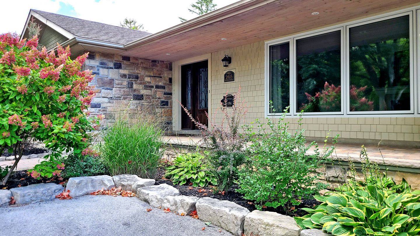 265 Woodland DR, Oakville, ON L6J 4W6