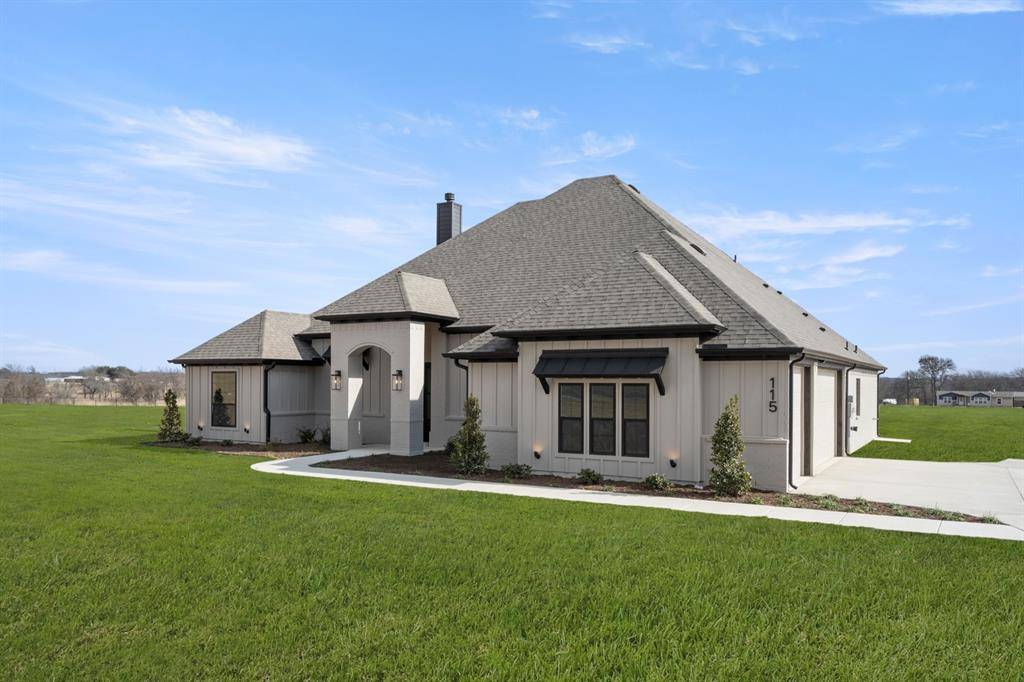 115 Blackstar Lane, Decatur, TX 76234