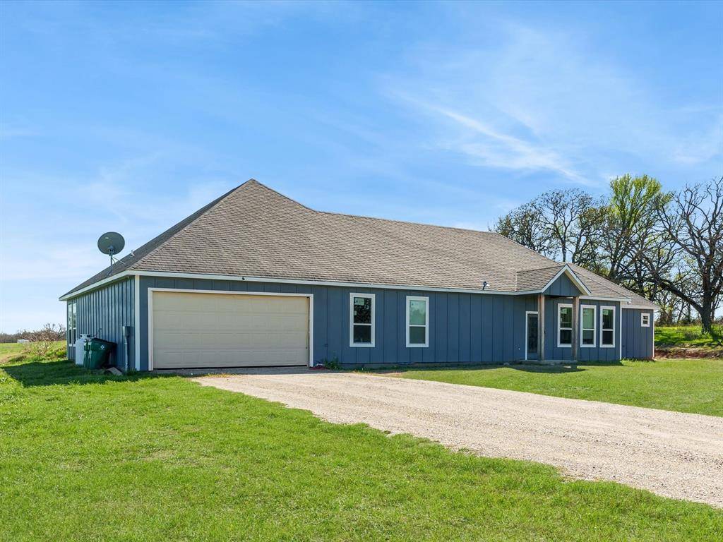 715 County Road 4599, Boyd, TX 76023