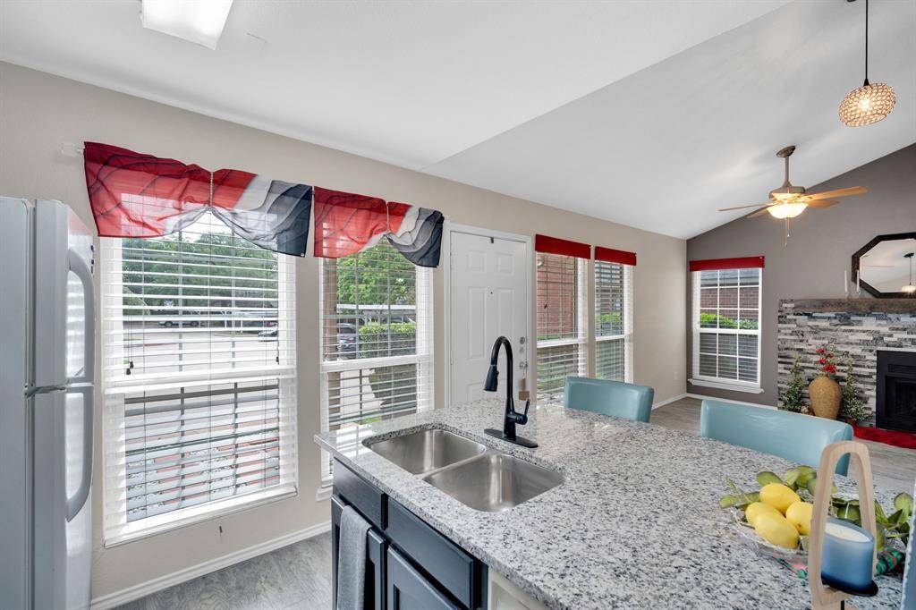 1440 Meadowood Village Drive, Fort Worth, TX 76120