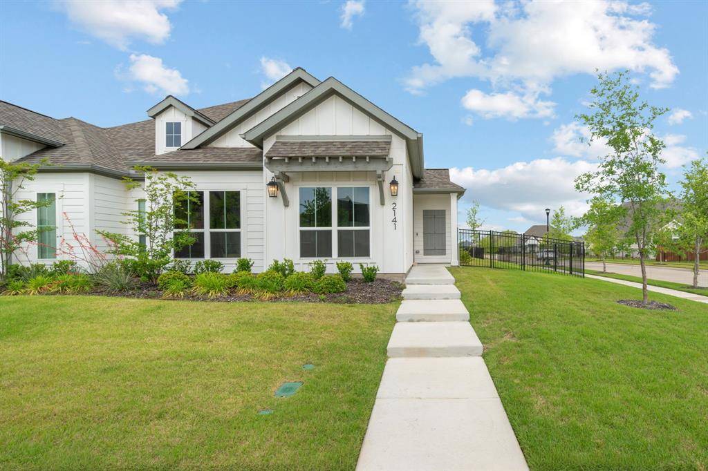 2141 Eastus Lane, Fort Worth, TX 76008