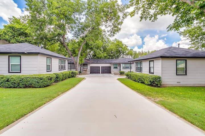 4704 Collinwood Avenue, Fort Worth, TX 76107
