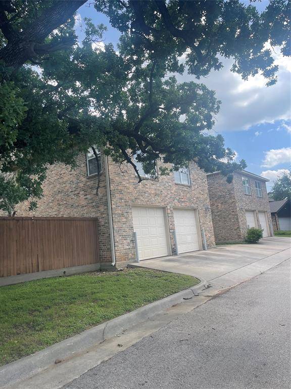 1716-1718 Stonegate Drive, Denton, TX 76205