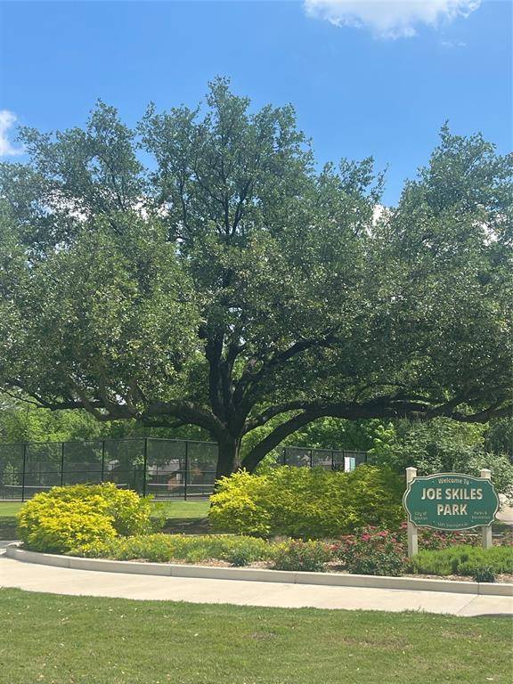 1716-1718 Stonegate Drive, Denton, TX 76205