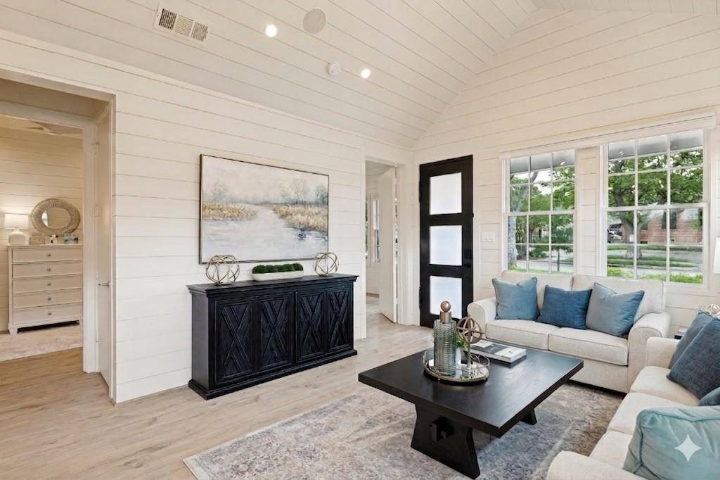 5718 Goodwin Avenue, Dallas, TX 75206