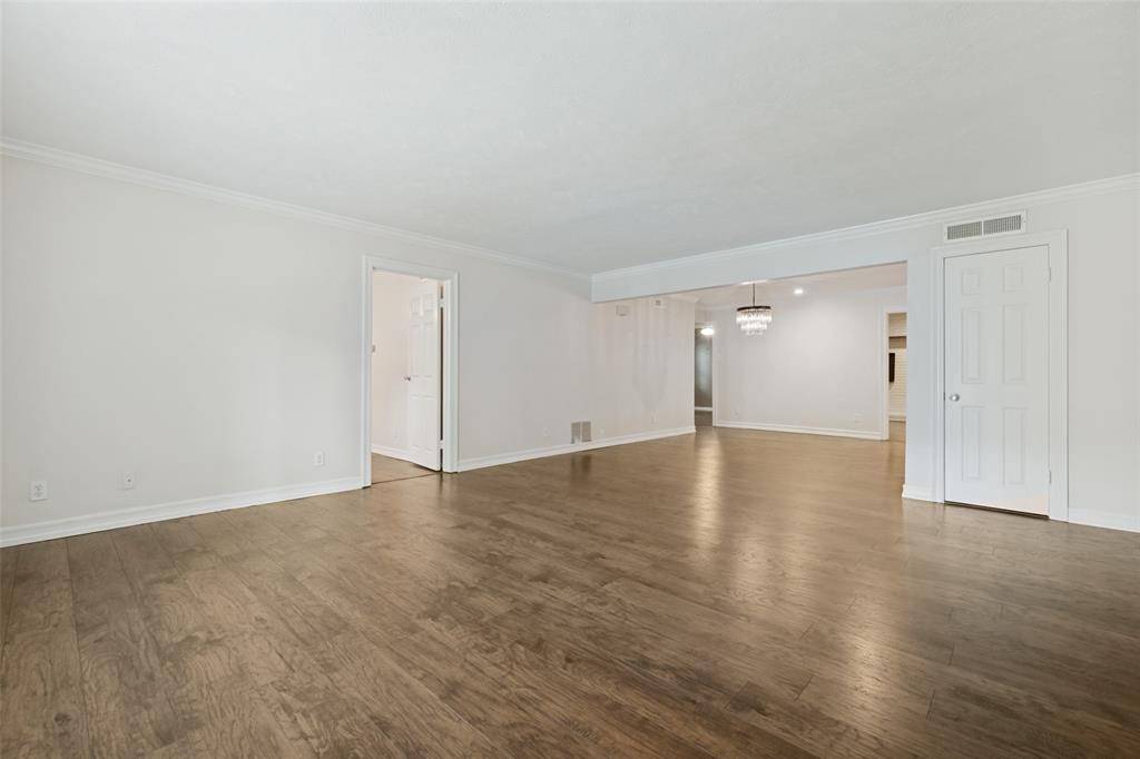 4820 Amesbury Drive #E130, Dallas, TX 75206