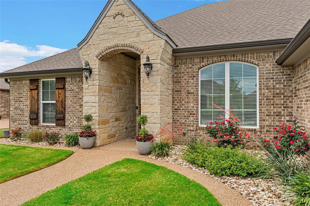 609 Hunton Lane, Robinson, TX 76706