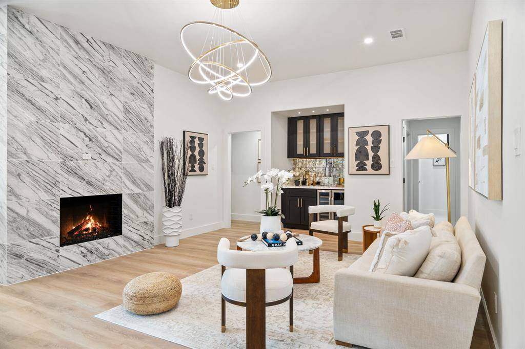 6606 Sawmill Road, Dallas, TX 75252