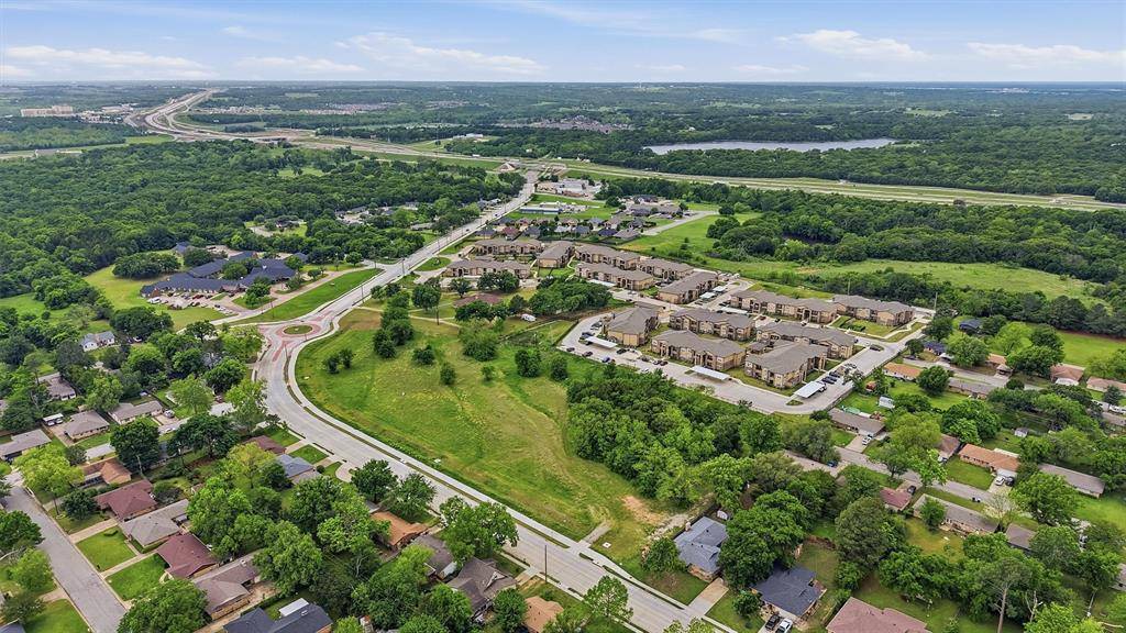 2640 Loy Lake Road, Denison, TX 75020