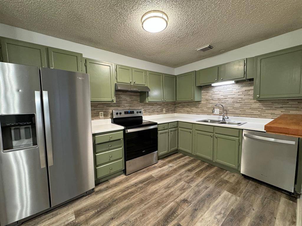 11919 Averett Court, Fort Worth, TX 76008