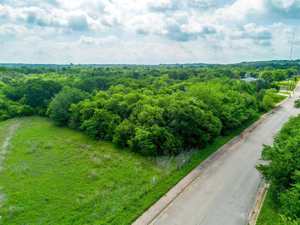 1193 S Brazos Avenue, Cleburne, TX 76031