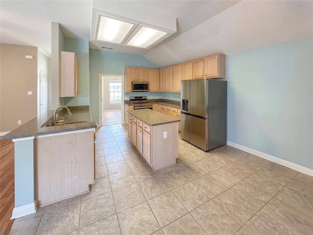 3813 Cromwell Drive, Carrollton, TX 75007