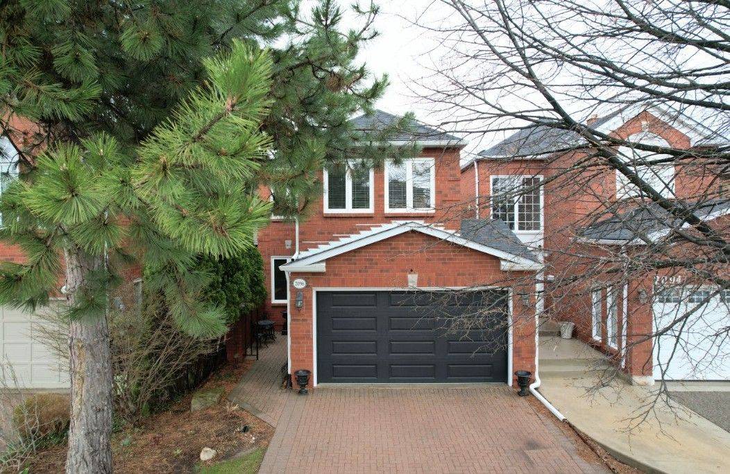 2096 Blacksmith LN, Oakville, ON L6M 3A3