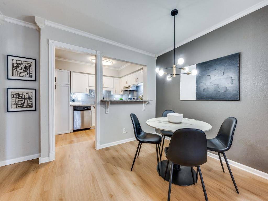 5212 Fleetwood Oaks Avenue #202, Dallas, TX 75235