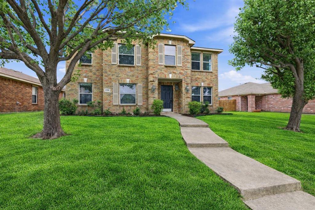 2104 Bent Tree Lane, Mesquite, TX 75181