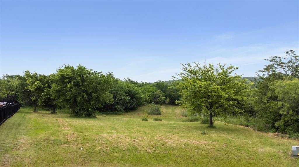 1207 Tulip Court, Grand Prairie, TX 75104