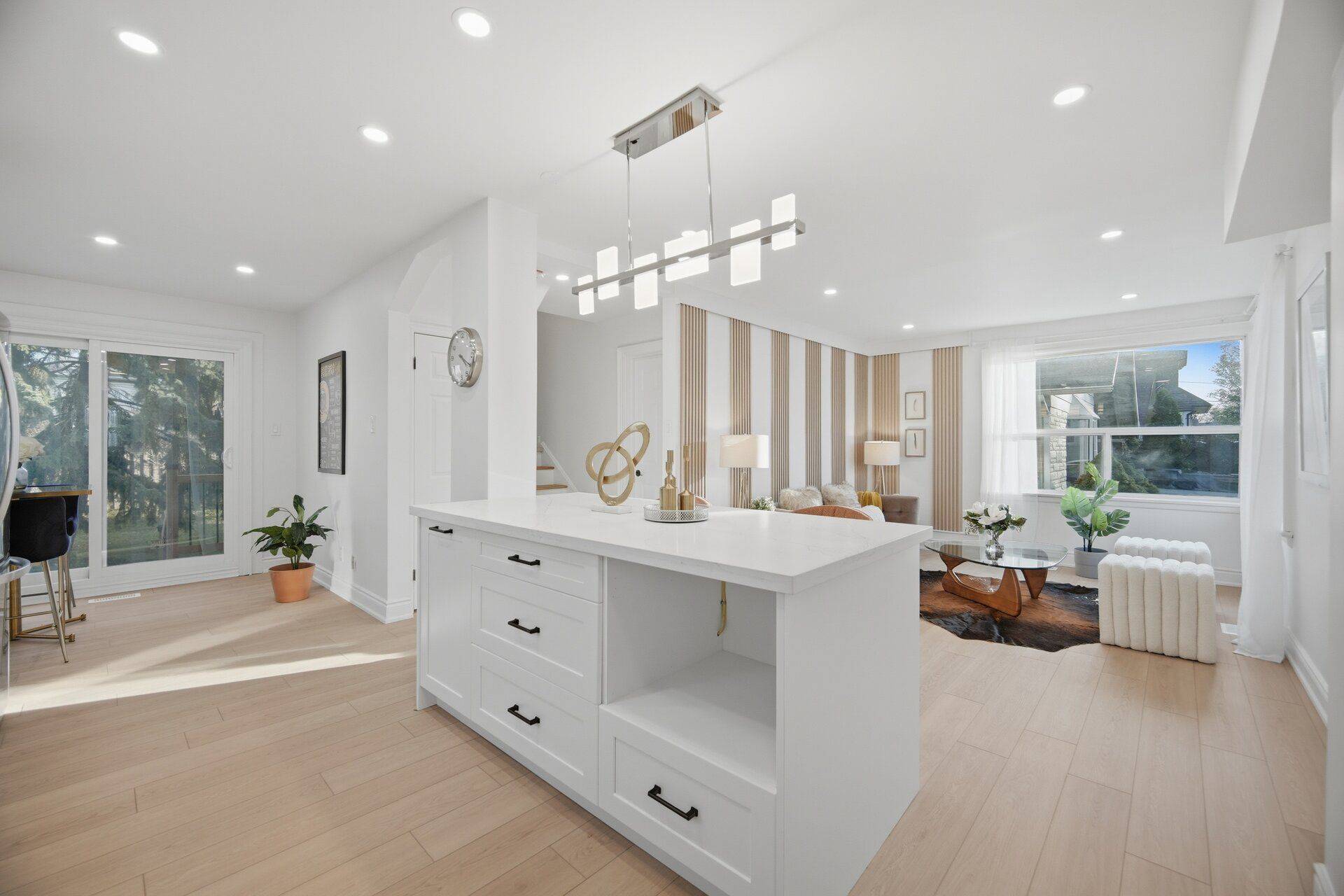 29 Genthorn AVE, Toronto W10, ON M9W 2S8