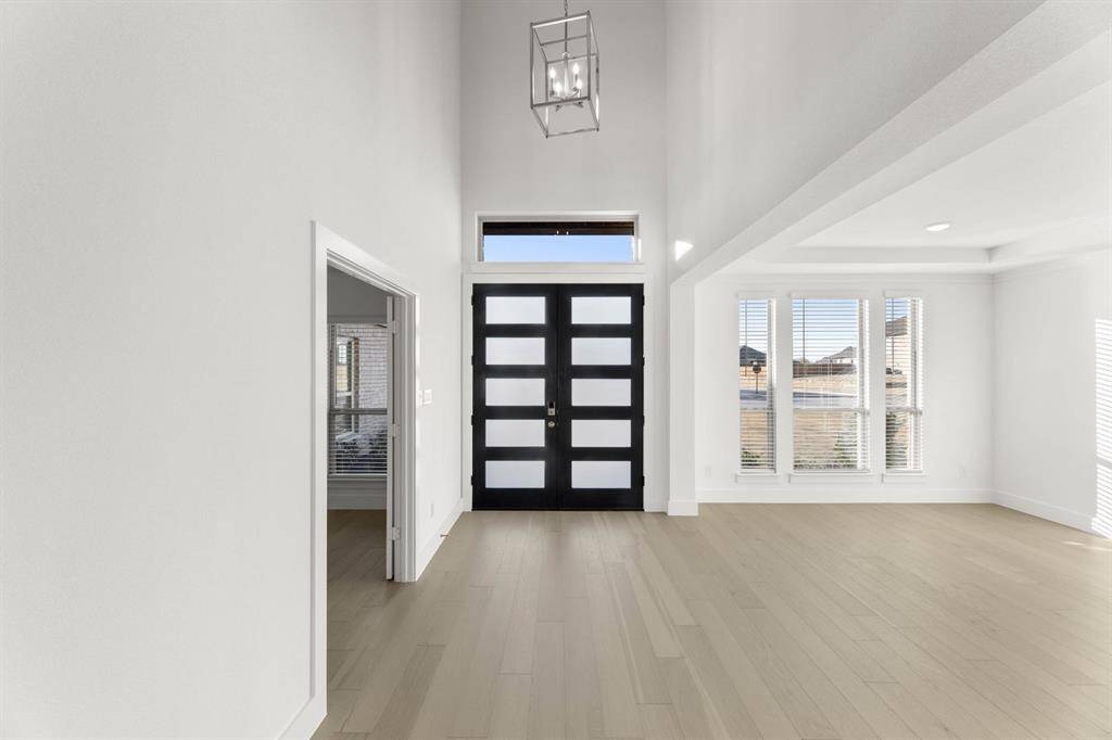 290 Cheyenne Mountain Drive, Ovilla, TX 75154