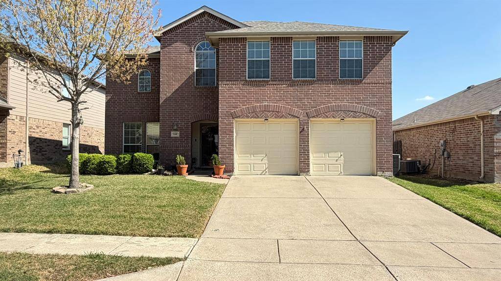 9208 Conestoga Drive, Fort Worth, TX 76131