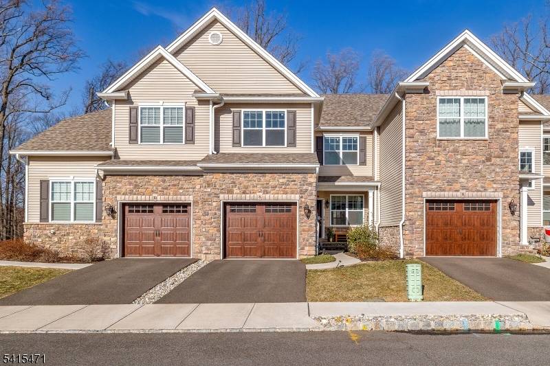 8 Watersedge Dr, Parsippany-troy Hills Twp., NJ 07005