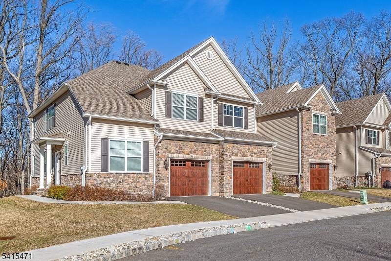 8 Watersedge Dr, Parsippany-troy Hills Twp., NJ 07005
