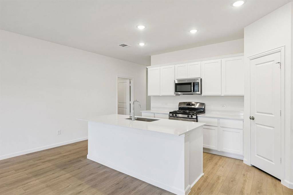 3884 Rose Hill Court, Denison, TX 75020