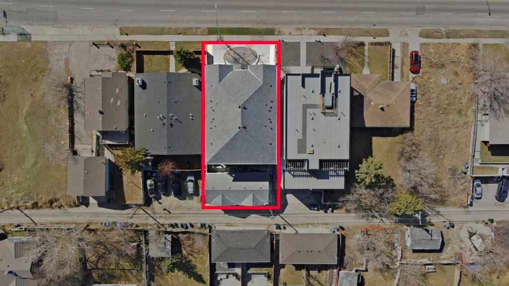 3318 Centre ST NE #2, Calgary, AB T2E 2X8