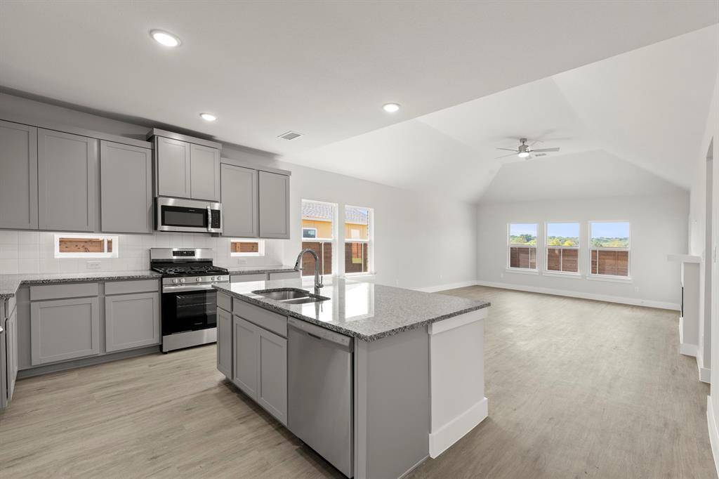 2020 Jasper Meadows, Mesquite, TX 75181