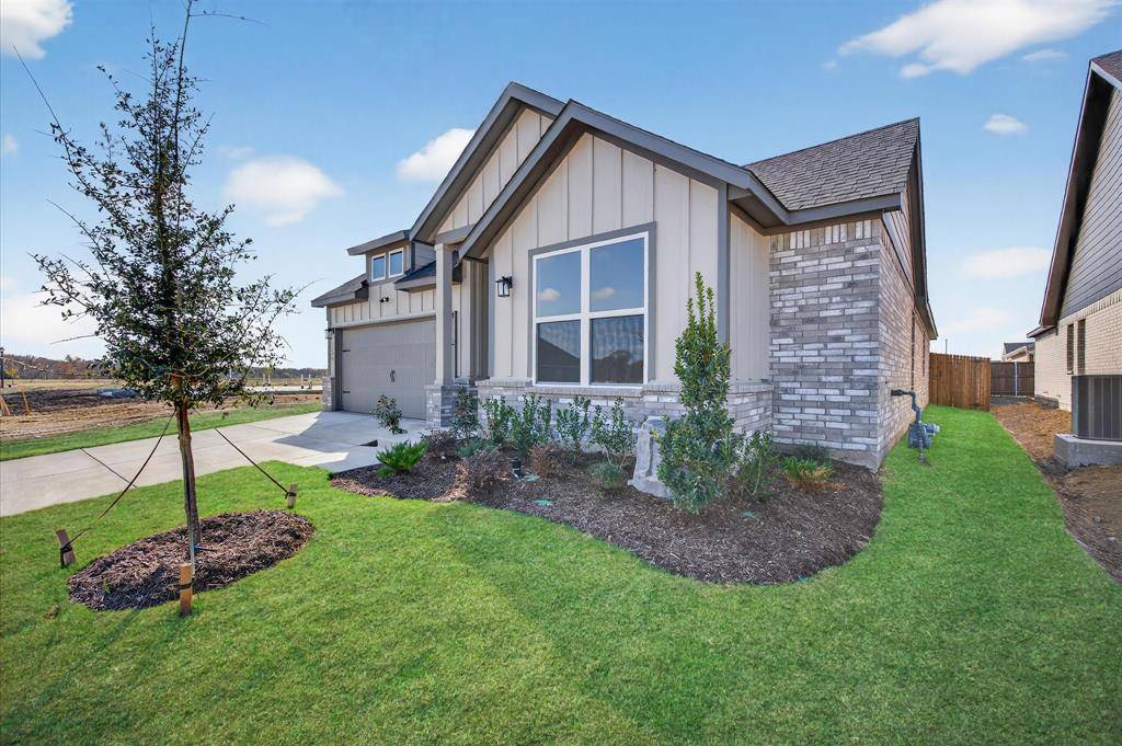 2220 Trailside Drive, Sherman, TX 75092