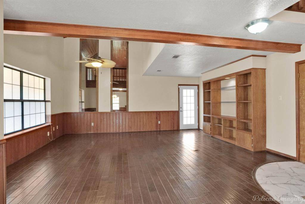 8205 Clint Drive, Shreveport, LA 71108