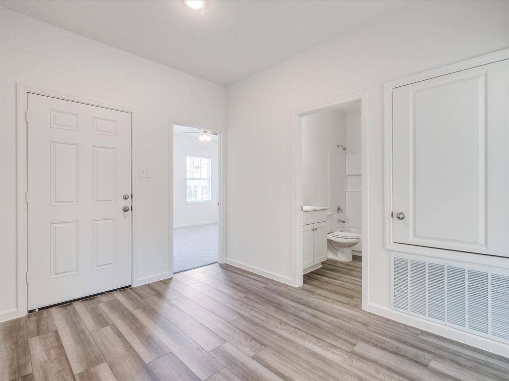 1553 Shadow Hawk, Fort Worth, TX 76052