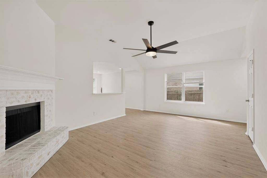 9708 Calle Del Oro Lane, Dallas, TX 75217