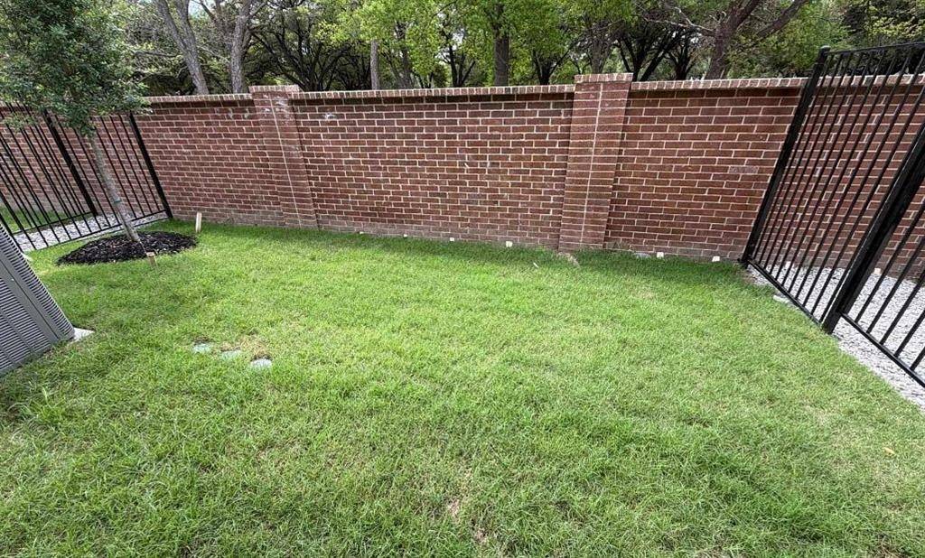 2545 Lost Maples Lane, Dallas, TX 75228