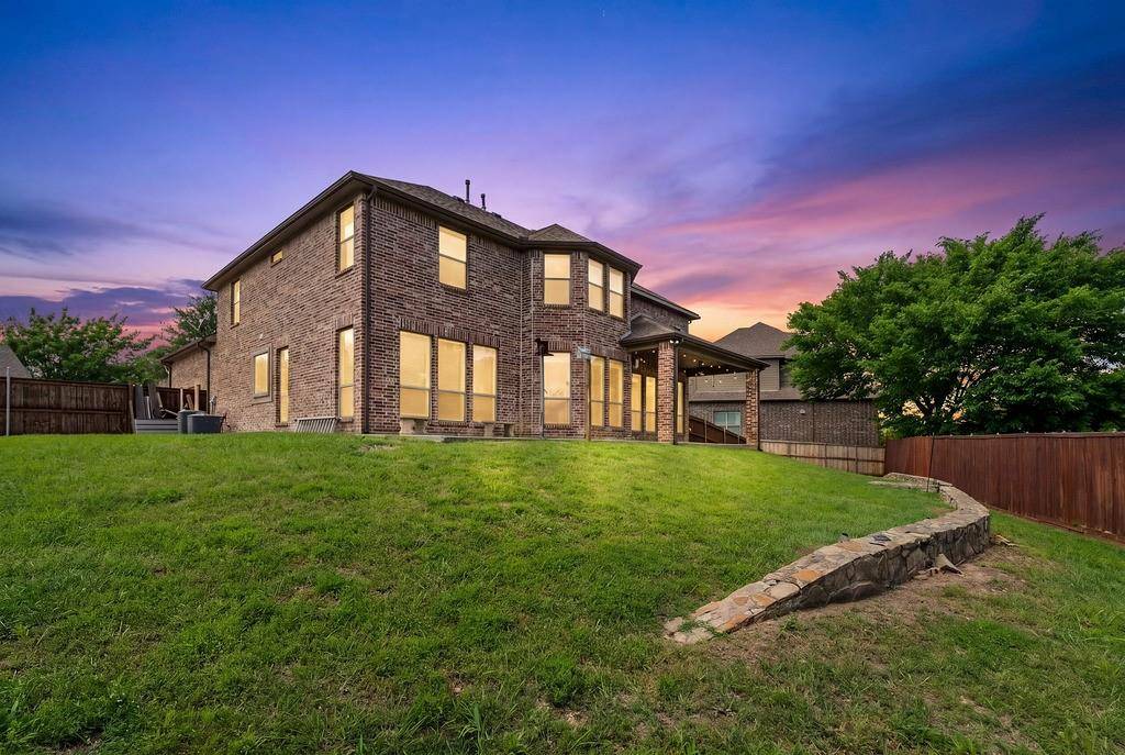 6631 Crestmoor Lane, Sachse, TX 75048