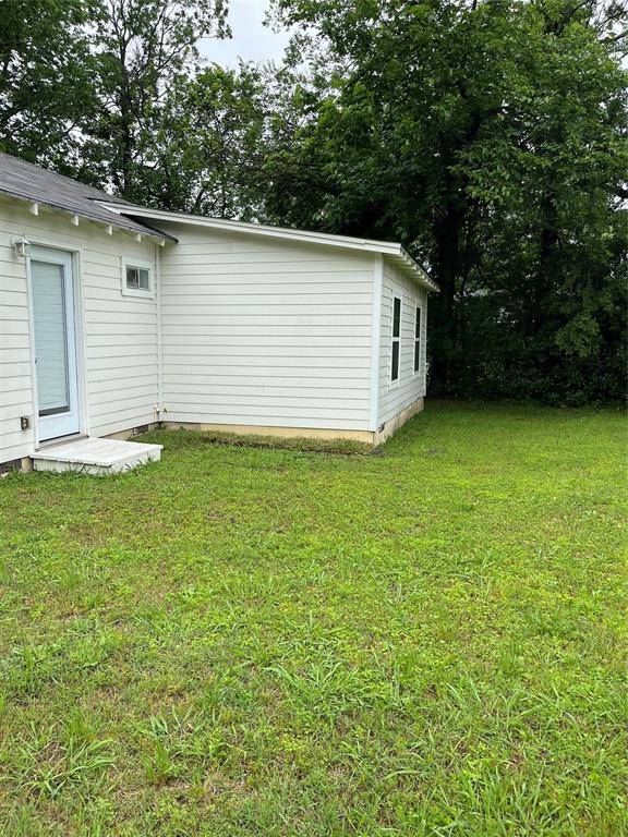 1010 E College Street, Terrell, TX 75160