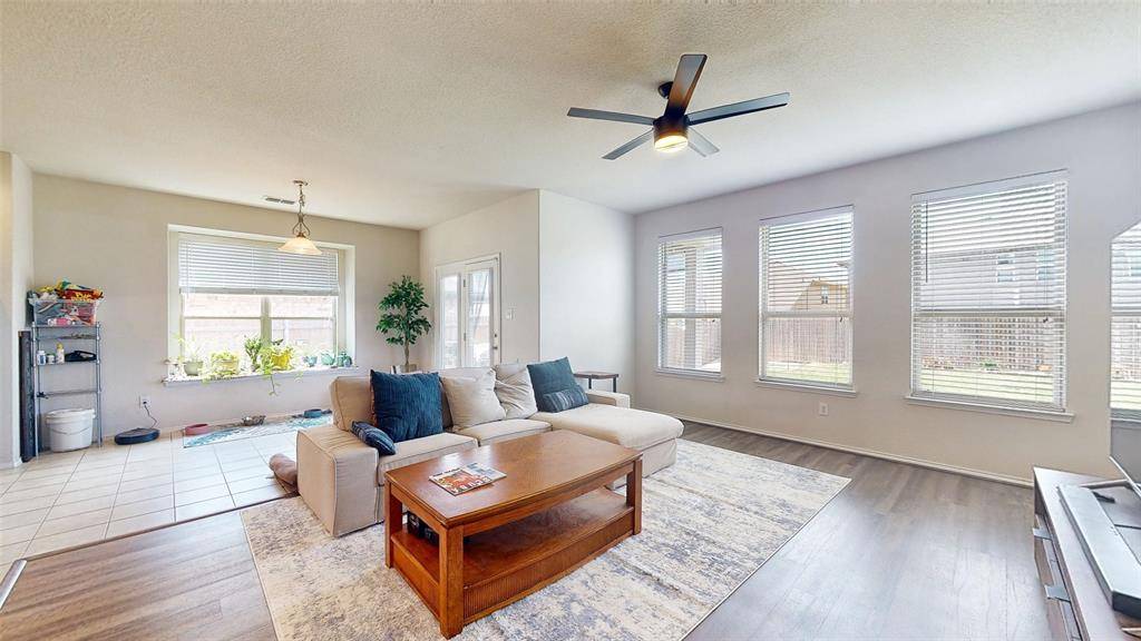 3716 Harbour Mist Trail, Denton, TX 76208