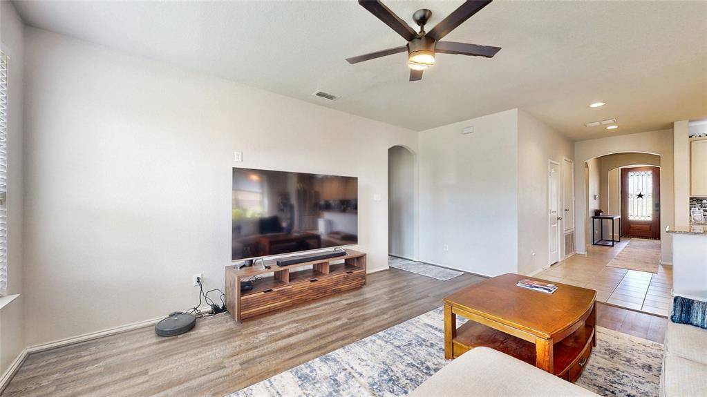 3716 Harbour Mist Trail, Denton, TX 76208