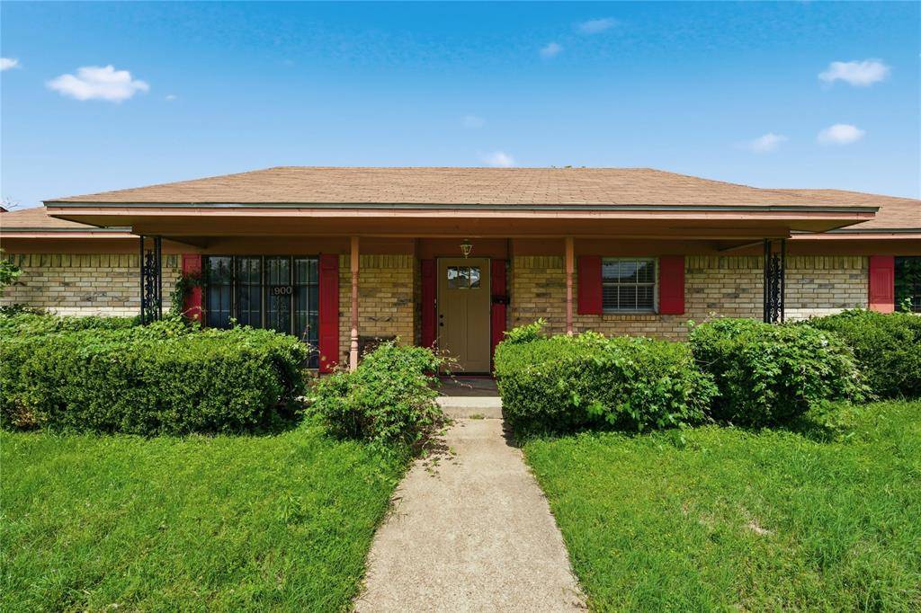 1900 MAHALIA Drive, Waco, TX 76705