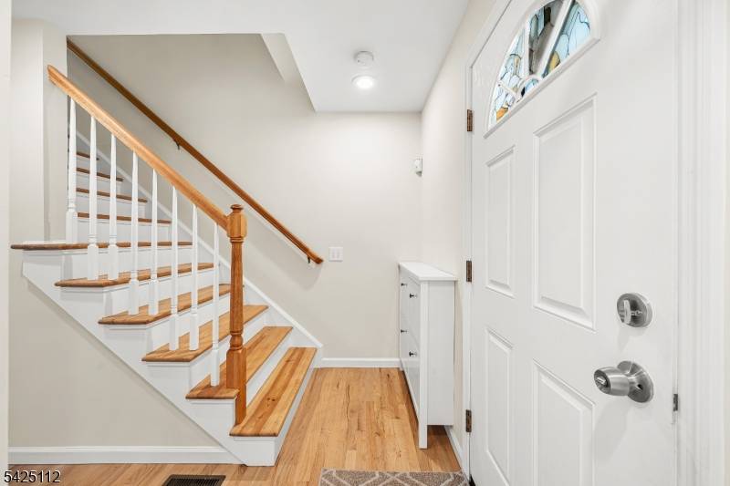 112 Peapack Road unit 2, Far Hills Boro, NJ 07931