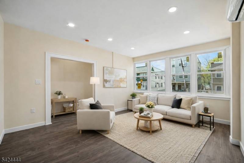 36 Chelsea Ave, East Orange City, NJ 07018