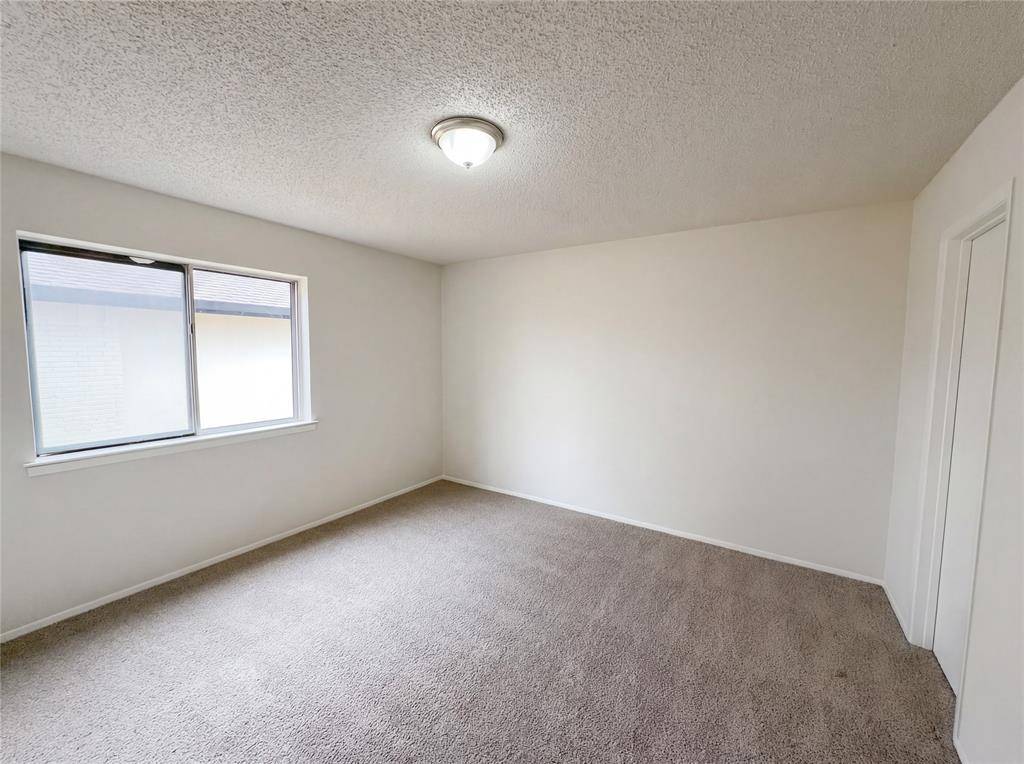 606 Via Corona, Mesquite, TX 75150