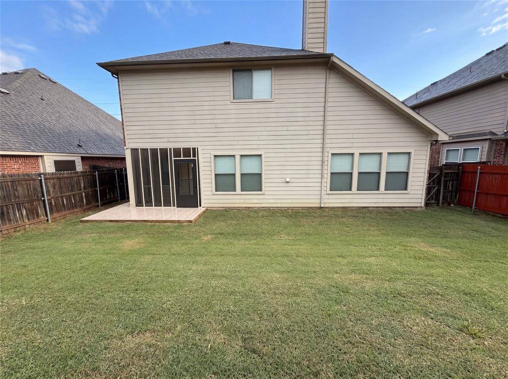 9816 Mullins Crossing Drive, Fort Worth, TX 76126