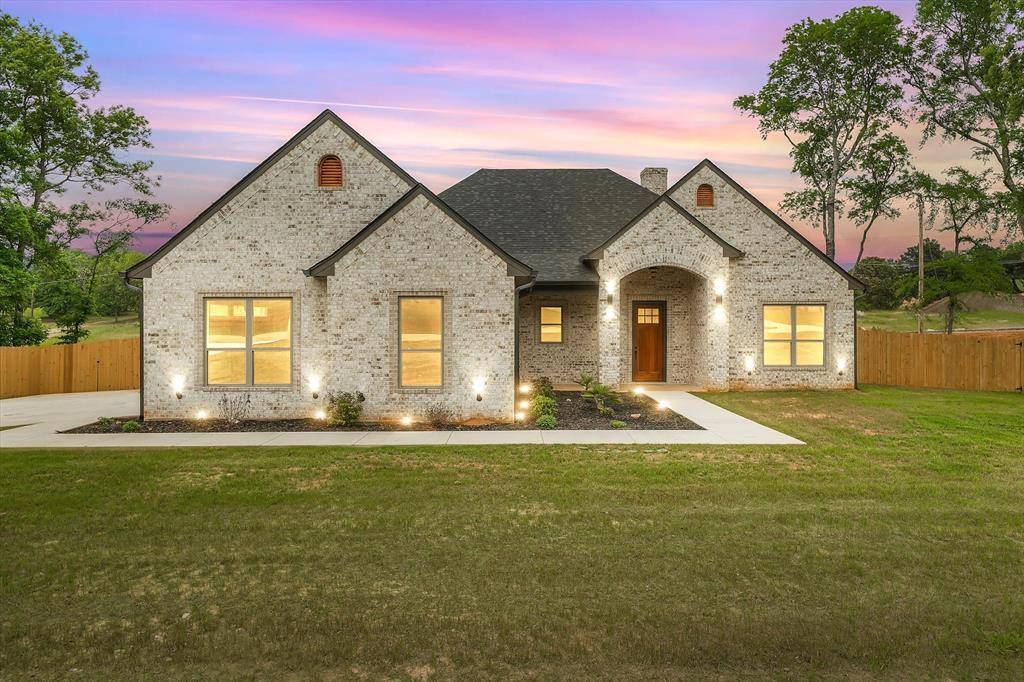 16618 Meadow Crest Drive Drive, Lindale, TX 75771
