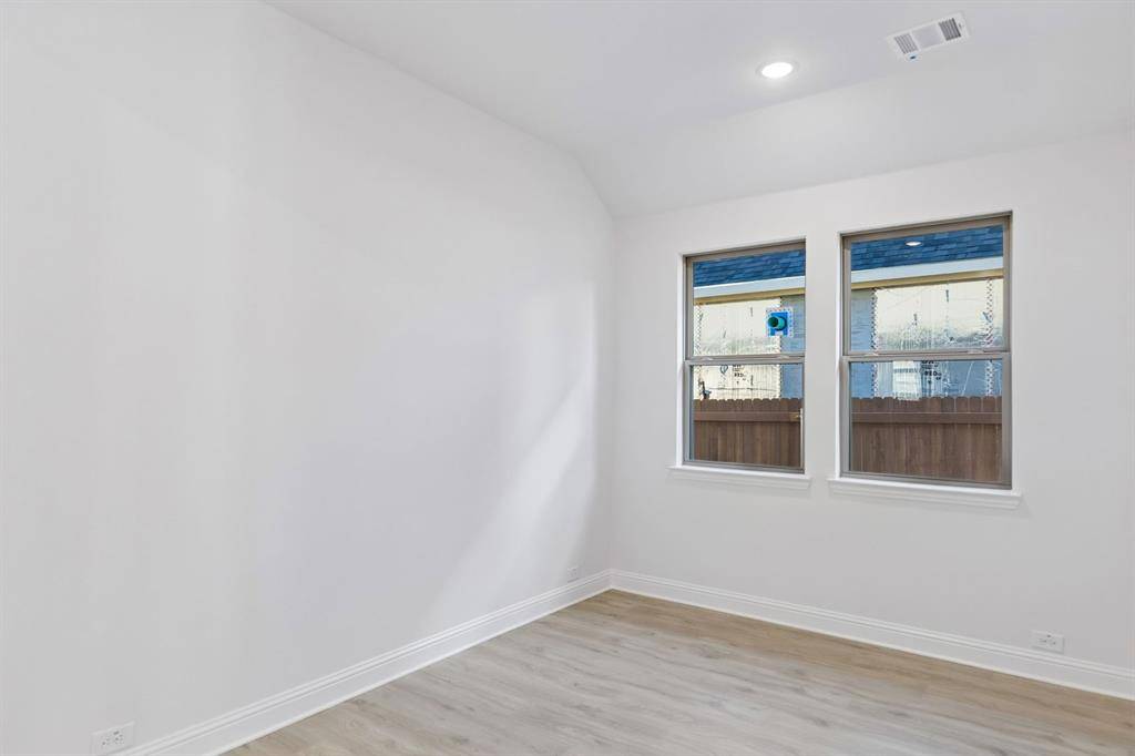 3830 Belleview Place, Crandall, TX 75114