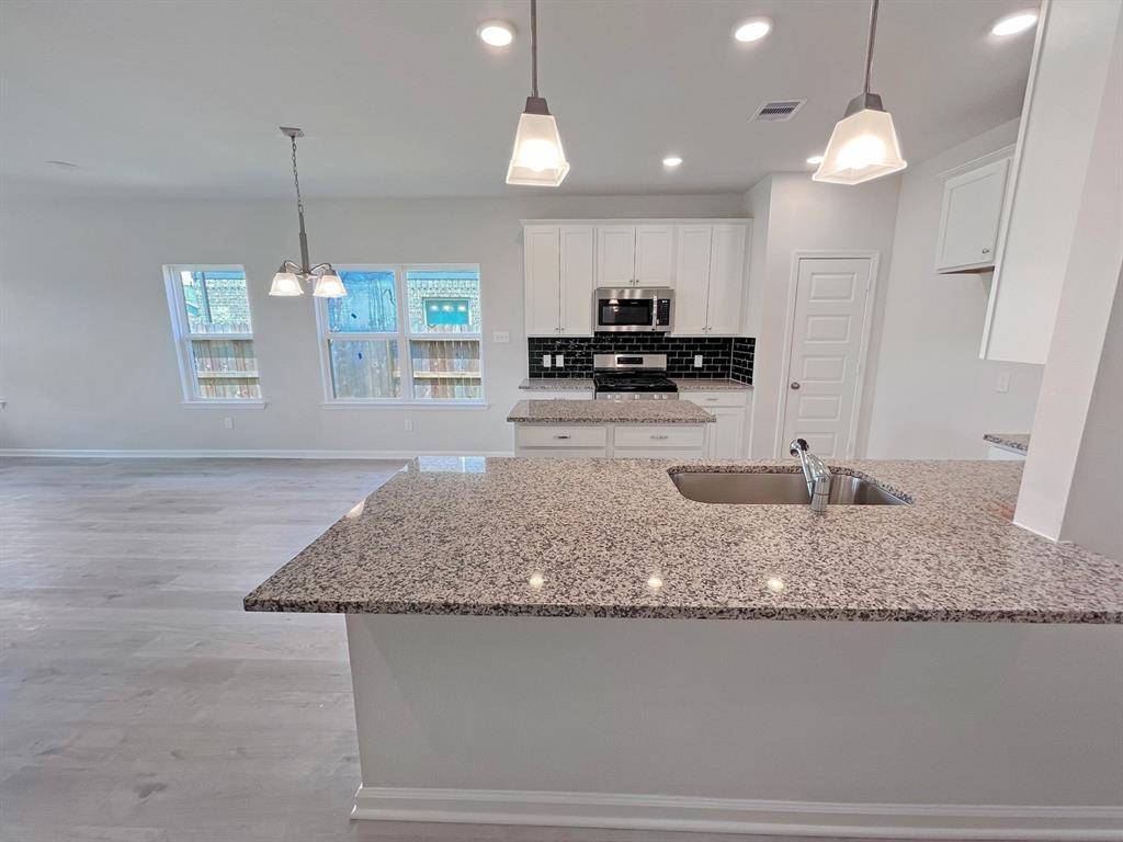 304 Heritage Grove Road, Blue Ridge, TX 75424