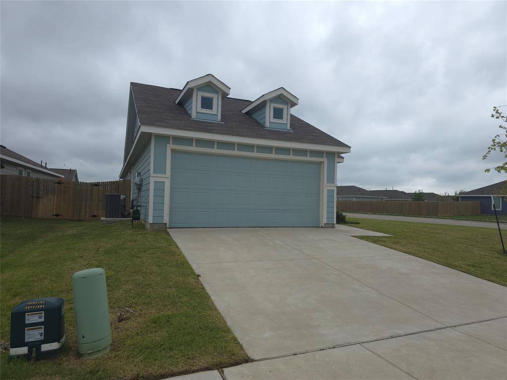 2757 Cobbleview Drive, Fort Worth, TX 76179