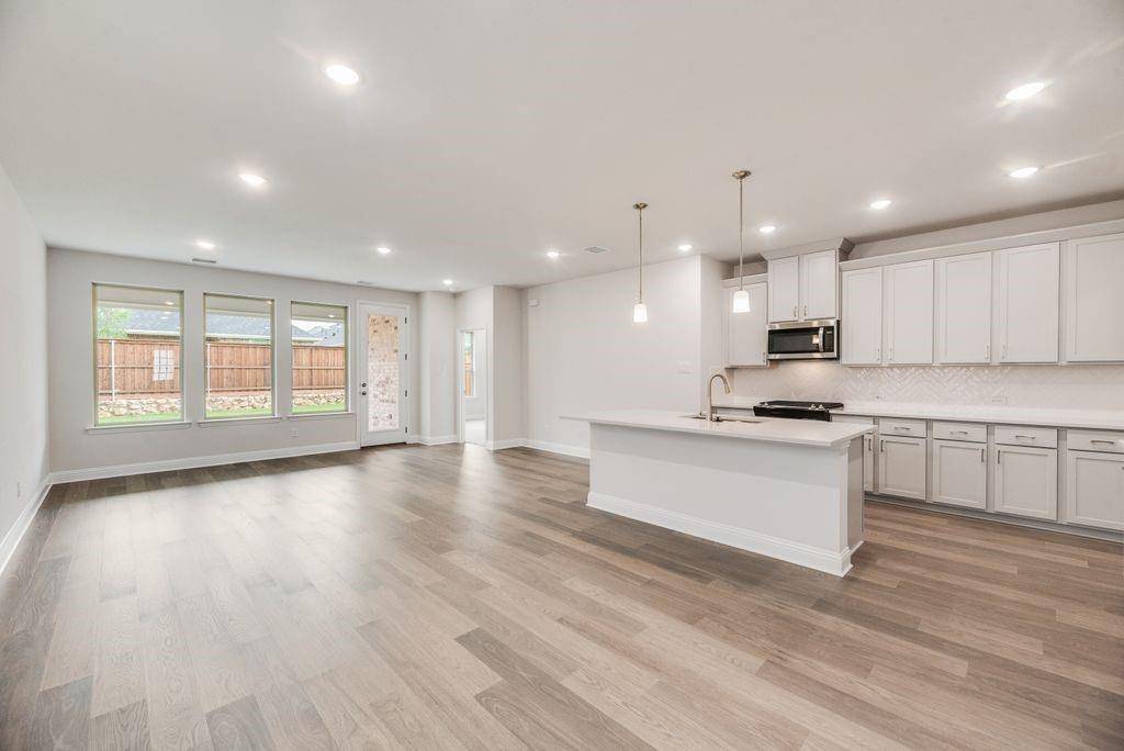 164 Ashbrook Street, Little Elm, TX 75068