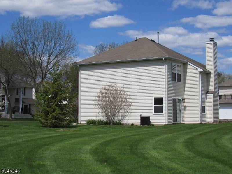 53 Colby Ct, White Twp., NJ 07823