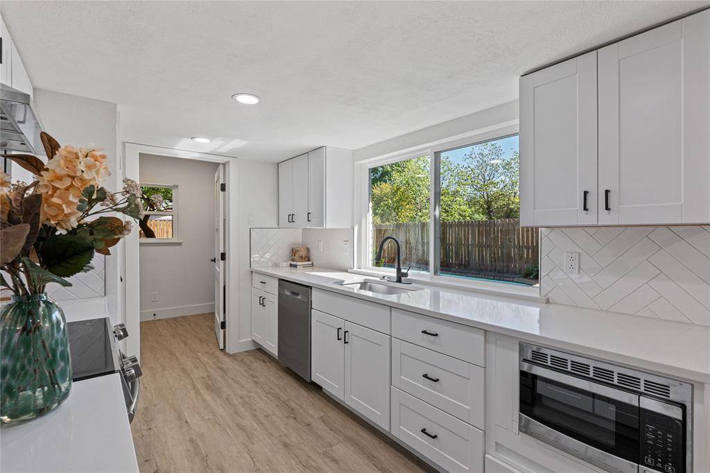 8617 Baumgarten Drive, Dallas, TX 75228